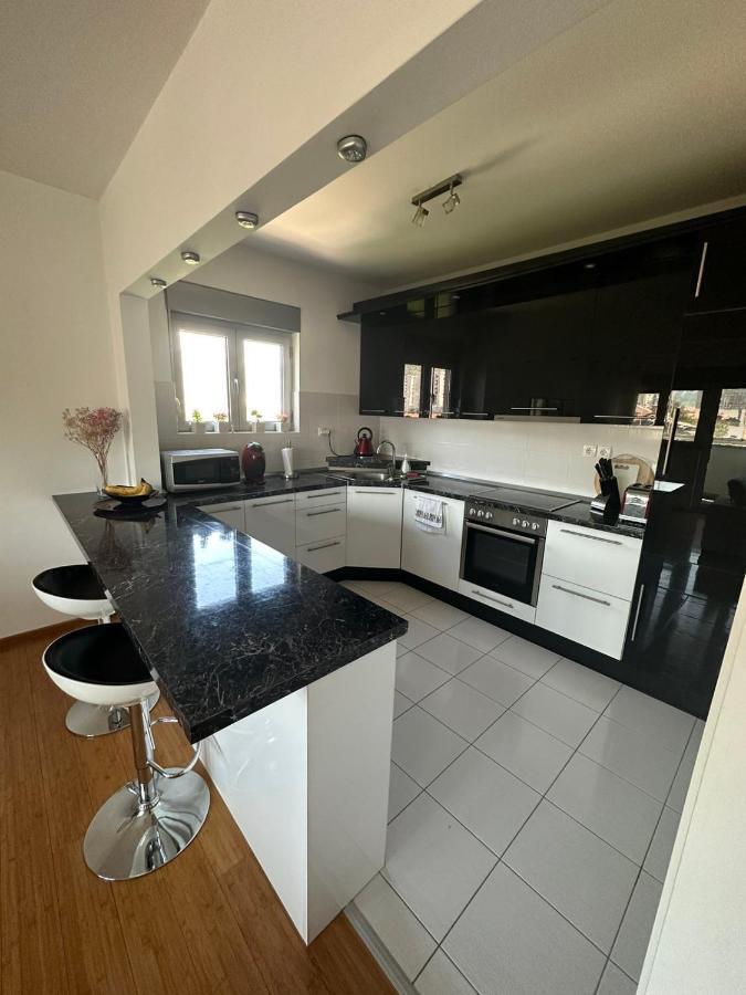 Luxury Aparment Blossom Mostar Extérieur photo